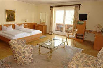 Stoll's Alpina Hotel 3*